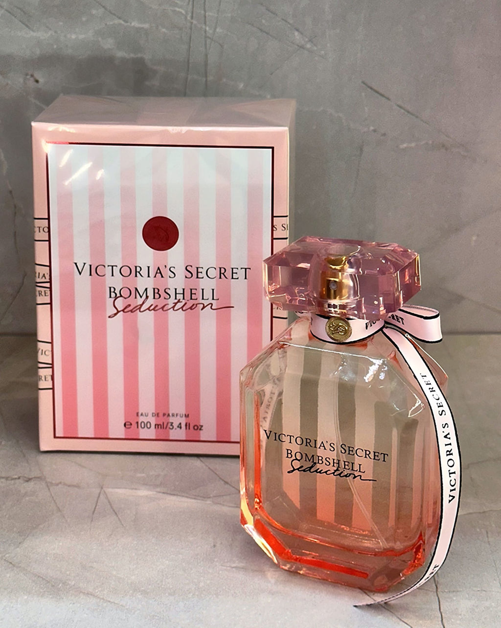 Perfume Bombshell Paradise Victoria's Secret femenino floral frutal tropical duración 4-5 horas 